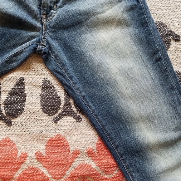 Gap Regular Flare Jeans - Picture 9 of 9